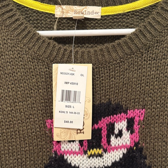 Rewind Olive Sweater with Penguin Design - Picture 2 of 4